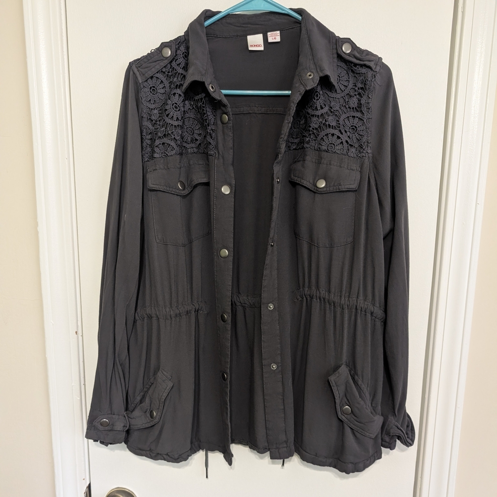 BONGO Women's Grey Top with Lace Accents